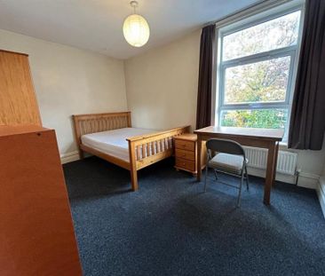 9 Bedroom Semi Detached To Let - Photo 5