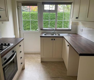 4 bedroom terraced house to rent - Photo 4