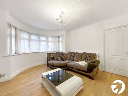4 bedroom semi-detached house to rent - Photo 2