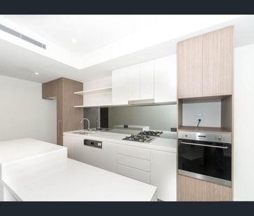 Nearly New 2 Bedroom in the Heart of Mascot - Photo 4