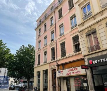 Appartement à louer 2 pièces 61.24m² - Photo 1