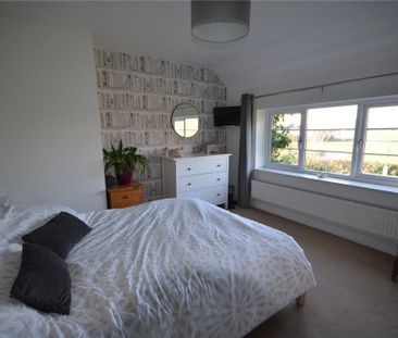 2 bedroom semi-detached house to rent - Photo 6