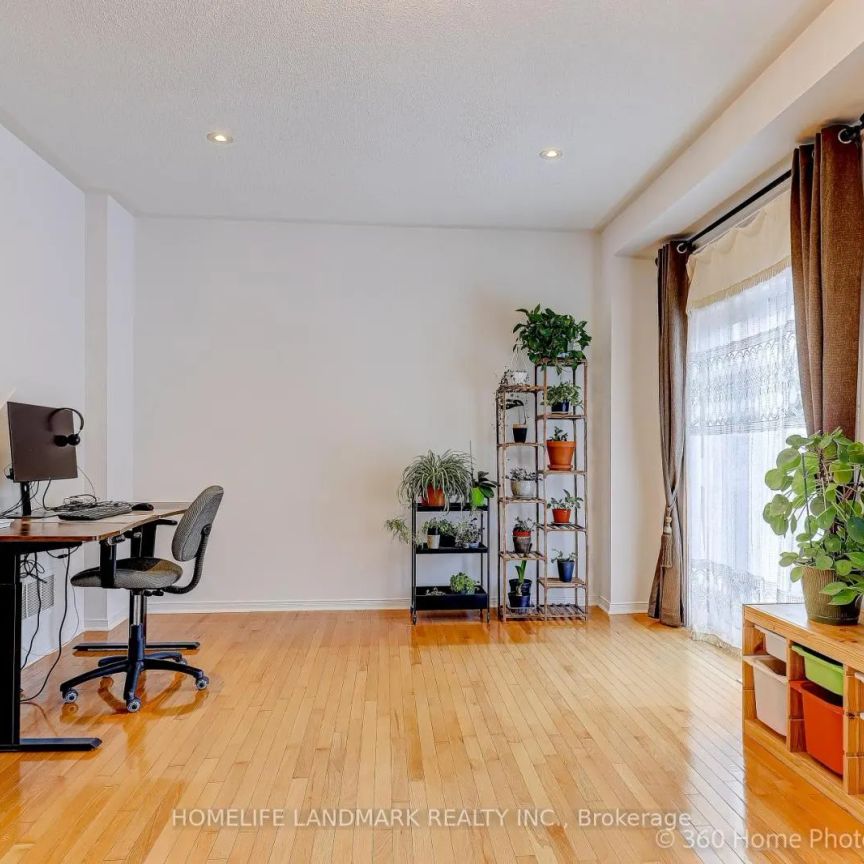 51 LEBOVIC DRIVE - Photo 1