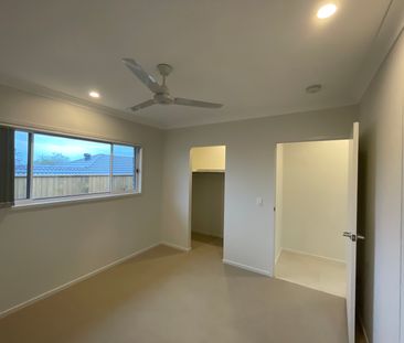 2 Mallow Court, Collingwood Park QLD 4301 - House For Rent | Domain - Photo 2