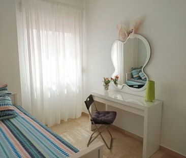 Calle Ingeniero La Cierva, Sevilla, Andalusia 41006 - Photo 3