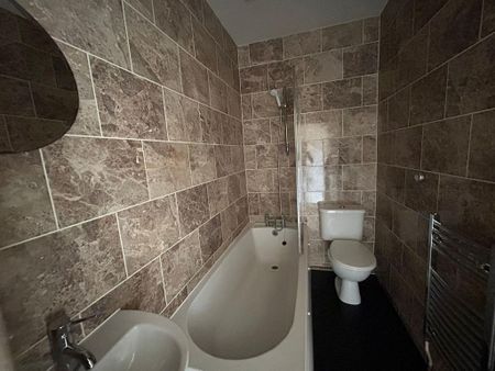 2 bedroom terraced house to rent - Photo 5