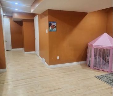 For Lease - 301 Rossmore Court, London South, Ontario - Photo 5