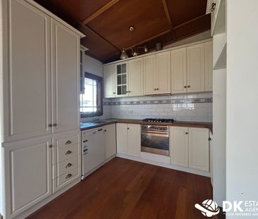 Comfortable & Convenient Living in the Heart of Sunshine - Photo 6