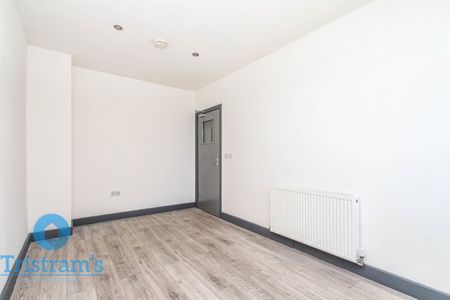 1 bed Apartment for Rent - Photo 4