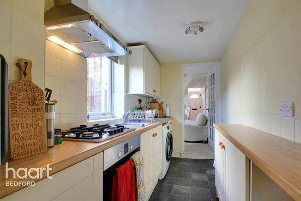 2 bedroom terraced house to rent - Photo 1