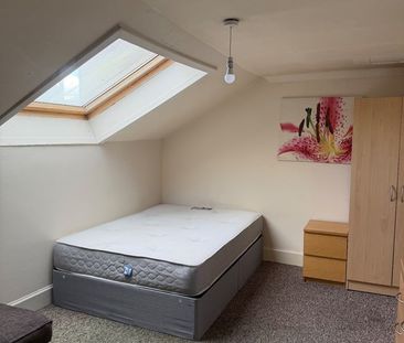 Room in a Shared Flat, Sauchiehall Street, G2 - Photo 5