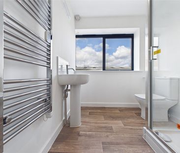 Hawkins Road, Colchester, Essex, CO2 8JY - Photo 4