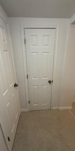 4 1/2 à louer très grand entièrement rénové - Photo 3