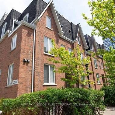 LIBERTY VILLAGE ROOFTOP TERRACE TOWNHOUSE 2 BEDS 2 BATHS PARKING INCLD - Photo 1