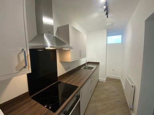 2 bedroom flat to rent - Photo 1