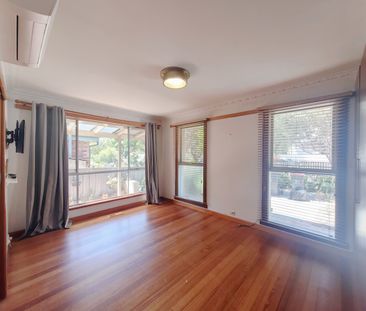 21 Tamar Grove, Oakleigh VIC 3166 - House For Rent | Domain - Photo 5