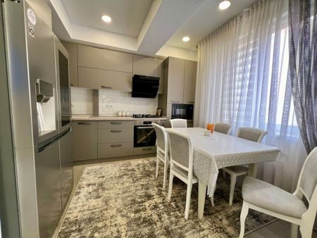 Apartament cu 3 camere in cartierul Gruia - Photo 2