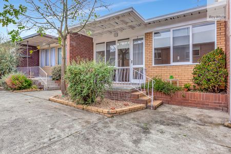 2/4 Passfield Street, Brunswick West VIC 3055 - Apartment For Rent | Domain - Photo 2