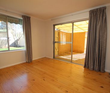 2 Piesse Place, Evatt ACT 2617 - House For Rent | Domain - Photo 5