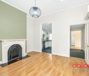 Stylish Carrington Cottage! - Photo 1