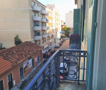 RIQUIER / CHABRIER: T2 meuble 31m²+ balcon - Photo 5