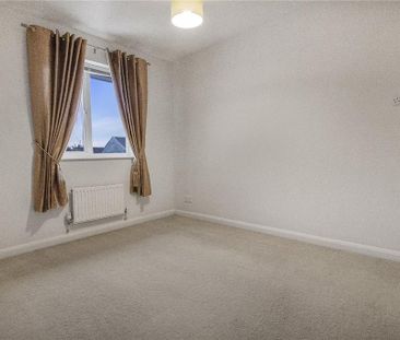 3 bedroom detached house to rent - Photo 5