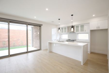 6 Highfield Road, Doncaster East - Photo 5
