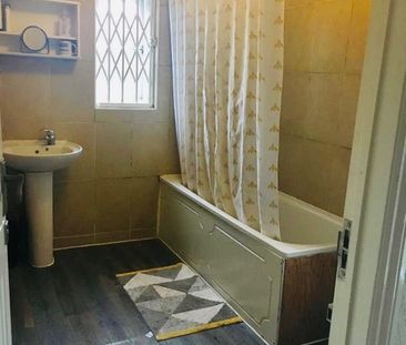 Room in a Shared House, Iveagh Avenue, NW10 - Photo 6