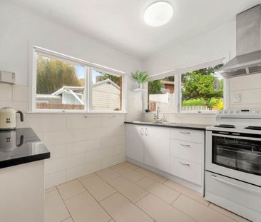 Two 2-Bedroom Attached Units in Glenfield, Auckland - Photo 5
