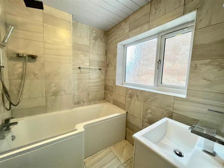 3 bedroom townhouse to rent - Photo 4
