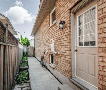 For Lease - 1 RESOLUTE Drive Unit# (BASEMENT), Hamilton, Ontario - Photo 2