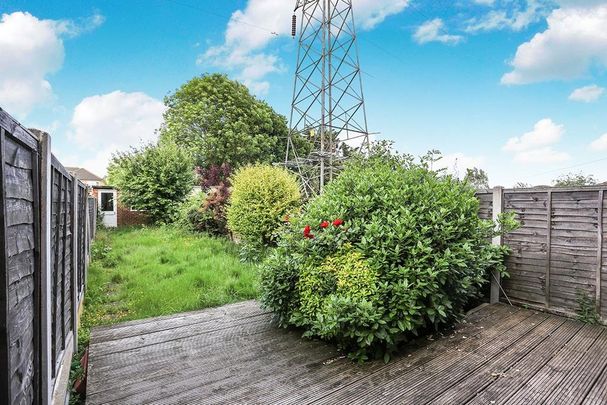 3 bedroom terraced house to rent - Photo 1