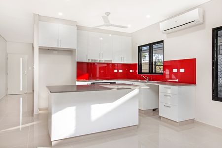 LOW MAINTENANCE IN GREAT LOCATION - Photo 3