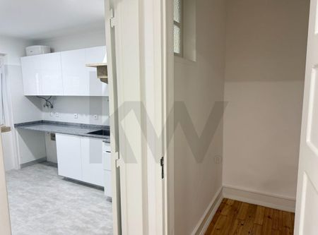 LISBOA, Lisbon - Photo 3