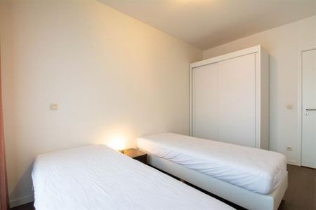 Proche de la Place Sainte-Catherine appartement 2 chambres MEUBLE - Photo 4