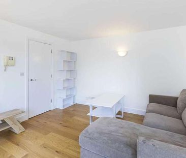 Commercial Road, Aldgate East, E1 - Photo 1