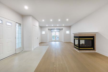 For Lease - 12 Crispin Court, Markham, Ontario - Photo 3