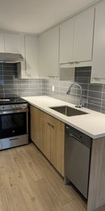 For Lease - 167 Thirtieth Street Unit# 3, Toronto, Ontario - Photo 3