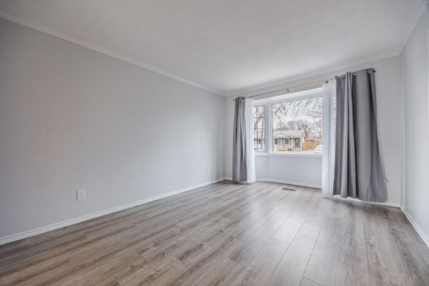 For Lease - 30 Lafayette Drive, St. Catharines, Ontario - Photo 1