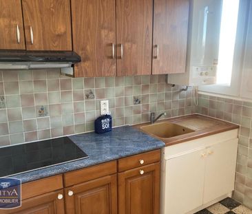 Location Appartement 3 pièces 66m² CLERMONT L HERAULT 34800 - Photo 2