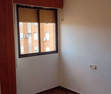 Piso de alquiler en Calle Catedrático Fernando Piñuela, Santa María... - Photo 5