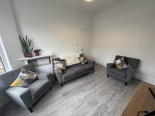 3 bedroom terraced house to rent - Photo 1