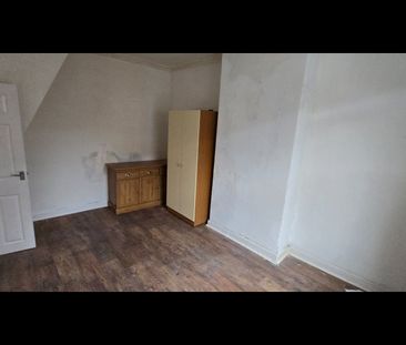 2 Bed Terraced House, Aviary Terrace, LS12 - Photo 5