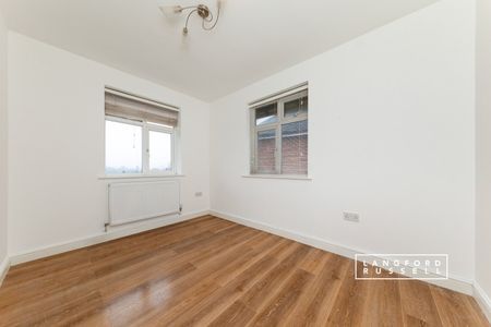 Detached House to rent - Woodlea Drive, Bromley, BR2 - Photo 3