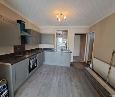 3 bedroom House To Let - Photo 1
