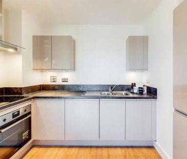 2 bedroom apartment to rent - Photo 4