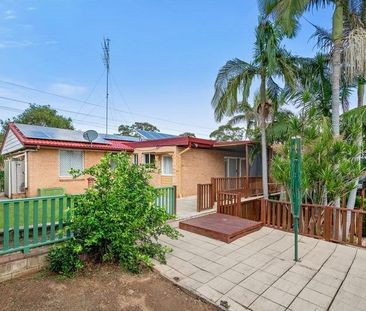 Charming Three Bedroom Family Home - Photo 3