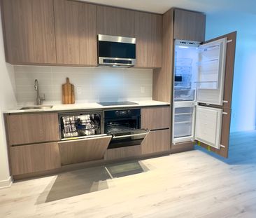 For Lease - 110 Broadway Ave. Avenue Unit# 1306, Toronto, Ontario - Photo 2