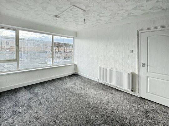 3 bedroom maisonette to rent Greywell Road, Hampshire, Havant, PO9 - Photo 1