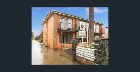 Modern unit in Central Dandenong! - Photo 5